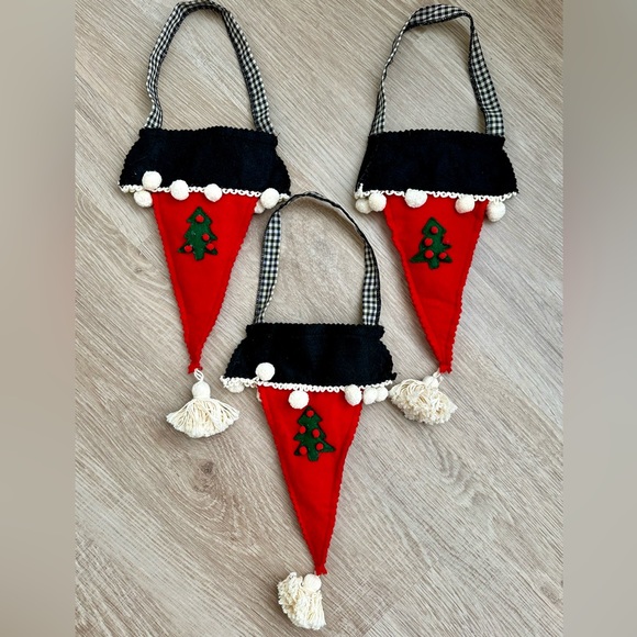 Vintage Unique Red Felt Pom-Poms Black and White Stockings (Set of 3) - Picture 2 of 10